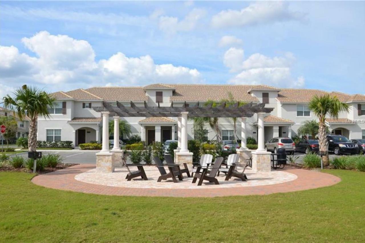 C - New 4 Bedroom Home - 5 Miles To Disney - Free Water Park - Private Pool 키시미 외부 사진