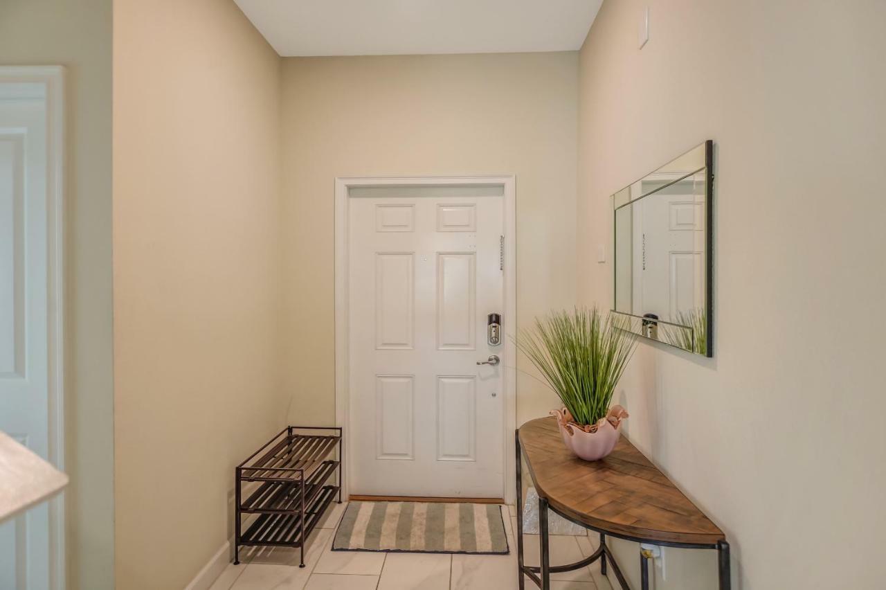 C - New 4 Bedroom Home - 5 Miles To Disney - Free Water Park - Private Pool 키시미 외부 사진