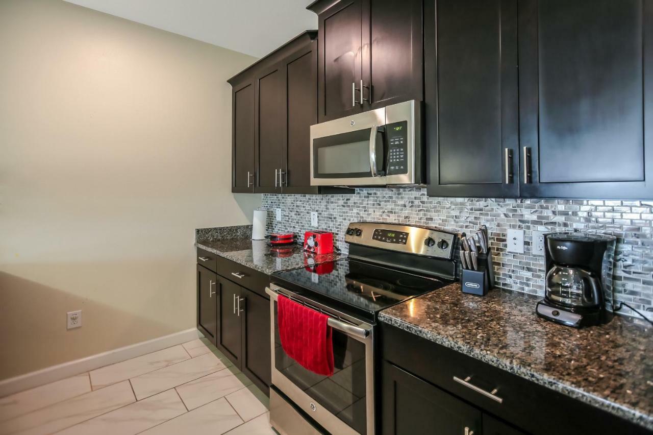 C - New 4 Bedroom Home - 5 Miles To Disney - Free Water Park - Private Pool 키시미 외부 사진