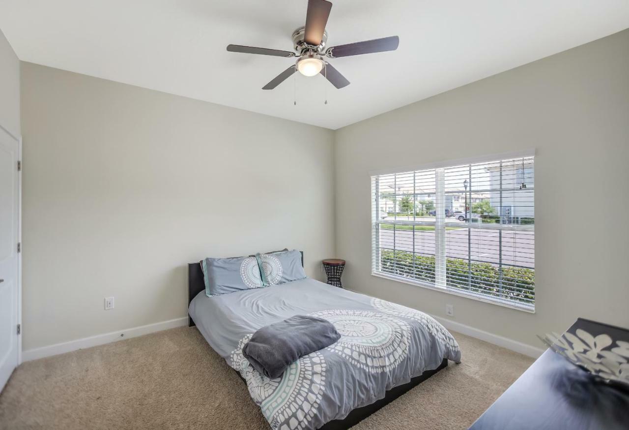 C - New 4 Bedroom Home - 5 Miles To Disney - Free Water Park - Private Pool 키시미 외부 사진