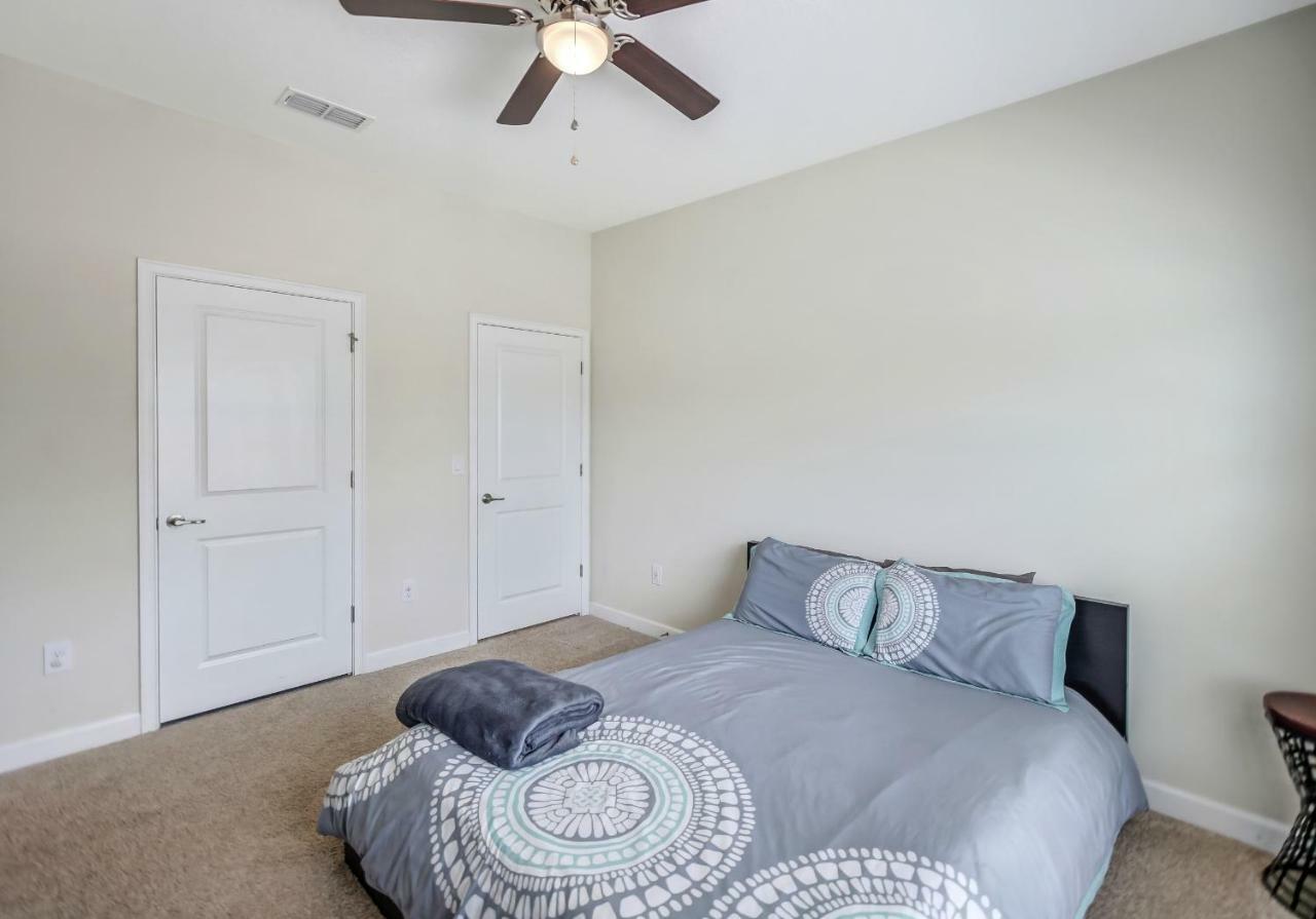 C - New 4 Bedroom Home - 5 Miles To Disney - Free Water Park - Private Pool 키시미 외부 사진